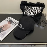 【限定】バレンシアガ 激安偽物 の新作刺繍ロゴ入り野球帽