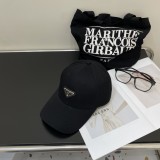 一目惚れ♪ プラダ n級品 デニム逆三角野球帽