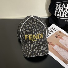 一目惚れ♪ フェンディ 激安偽物 老花シリーズ刺繍野球帽