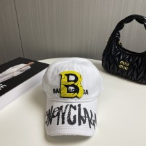 超奇跡の入荷☆ バレンシアガ コピー の新作刺繍ロゴ入り野球帽