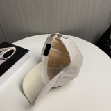 【話題商品！】プラダ 偽物通販 の新型トライアングルキャップ