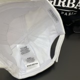 稀少 バレンシアガ n級品 の新作刺繍ロゴ入り野球帽