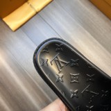 超話題! ルイヴィトン 偽物通販 の新型メンズ サンダル