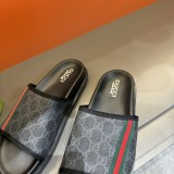 大人気 グッチ 激安偽物 の新型メンズ サンダル