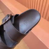新作 グッチ 激安偽物 の新型メンズ サンダル