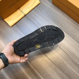 大人気 ルイヴィトン スーパーコピー の新型メンズ サンダル