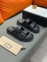 稀少 グッチ n級品 の新型メンズ サンダル