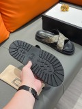 入手困難 グッチ コピーおすすめ の新型メンズ サンダル