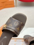 追跡付 ル イヴィトン n級品 太ヒールサンダル