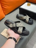 入手困難 グッチ コピーおすすめ の新型メンズ サンダル
