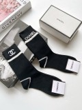 稀少 シャネル n級品 アルファベットロゴコットンミッドソックス