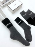 追跡付 シャネル スーパーコピー の定番アルファベットロゴ純綿ミッドソックス