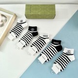 入手困難 グッチ n級品 超爆金ネットレッドソックス