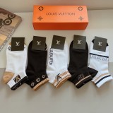 超奇跡の入荷☆ ルイヴィトン コピー 定番アルファベットロゴの中筒靴下