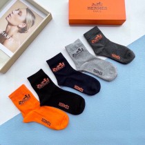 累積売上総額第１位！エルメス 激安偽物 クラシック中筒靴下純綿生地