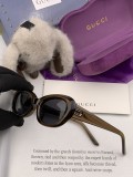 入手困難 グッチ コピー Gucci定番のフレームデザインで3色