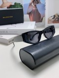 日本未入荷 バレンシアガ n級品 2024新型キャッツアイサングラス