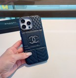 超奇跡の入荷☆ シャネル n級品 モデル菱格子エンボス携帯ケース