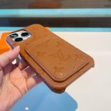 大人気ルイヴィトン スーパーコピー Lv新型携帯ケース半包突孔カメラケース