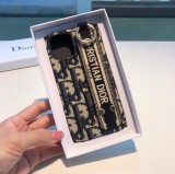 【限定】 ディオール 激安通販 刺繍布細工手首携帯ケース