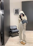 累積売上総額第１位！セリーヌ コピーおすすめ ストライプのカジュアルパンツ
