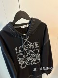 超奇跡の入荷☆ ロエベ コピー 24 SS新型明糸重工刺繍ロゴキャップ付き衛衣