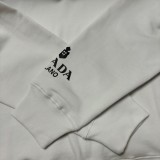 日本未入荷  プラダ 偽物通販 2024秋冬新作メタル三角標刺繍ラウンドネックパーカー下着