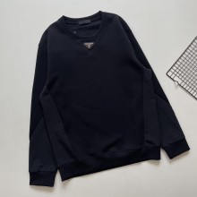 日本未入荷 プラダ コピーおすすめ ss新作三角鉄ロゴ丸首パーカー2色
