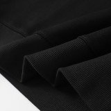 日本未入荷 プラダ スーパーコピー 三角鉄製刺繍ラウンドネックスポーツ百合男女同型ペアルック衛衣