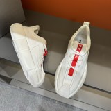 超奇跡の入荷 ☆プラダ 偽物通販 メンズバンドレザーカジュアルスニーカー