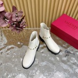 一目惚れ♪  ヴァレンティノ 偽物通販 ​厚底リベットチェルシーショートブーツ