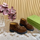 日本未入荷 グッチ コピー ​サドルボタンハイカットカジュアルショートブーツ