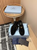 【話題商品！】プラダ 偽物通販 25 Ss早春三角標識羊猄楽福靴