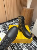 超話題! フェンディ n級品 バージョンのマーチンブーツ秋冬シリーズ