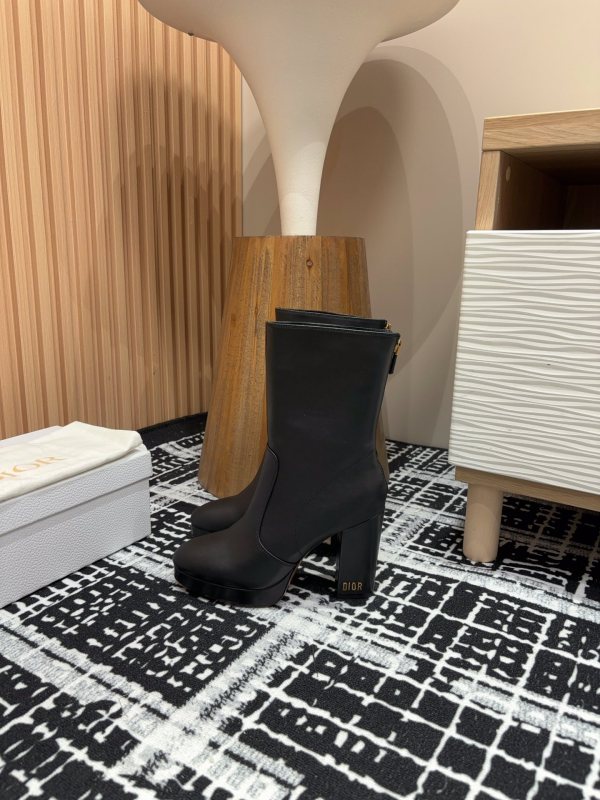 超奇跡の入荷☆ ディオール 偽物通販 秋冬防水テーブルブーツ
