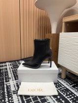 日本未入荷 ディオール スーパーコピー 秋冬のスリムハイヒールショートブーツ