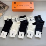 超奇跡の入荷☆ ルイヴィトン 偽物通販 定番アルファベットロゴの中にストッキング