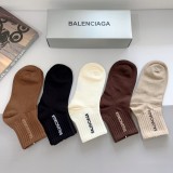超奇跡の入荷☆ バレンシアガ 激安偽物 ミドルソックス
