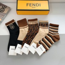 ★超人気 フェンディ スーパーコピー アルファベットダブルF爆型中筒靴下