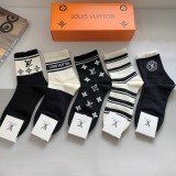 ★超人気 ルイヴィトン 偽物通販 中筒靴下