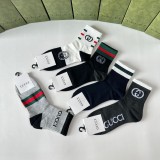 追跡付 グッチ コピーおすすめ ミドル丈スタッズソックス