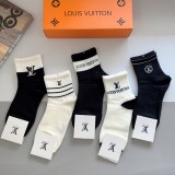 超奇跡の入荷☆ ルイヴィトン 偽物通販 定番アルファベットロゴの中にストッキング