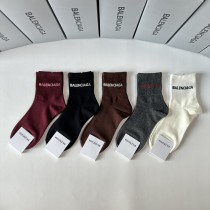 使い勝手良し バレンシアガ 激安通販 定番ミドル丈スタッズソックス