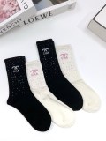 一目惚れ♪ シャネル 激安偽物 の定番アルファベットロゴ純綿混紡金銀シルク中筒ソックス