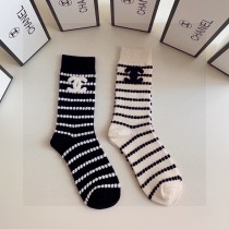 使い勝手良し シャネル スーパーコピー カシミヤソックスミディアムミニ香香スタッズソックスソックス