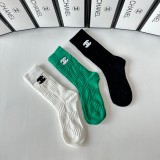 追跡付 シャネル 偽物通販 の定番ミディアムアクセサリーソックススタッズソックス