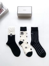 大人気 シャネル コピー クラシックアルファベットロゴコットンミッドソックスふくらはぎソックス