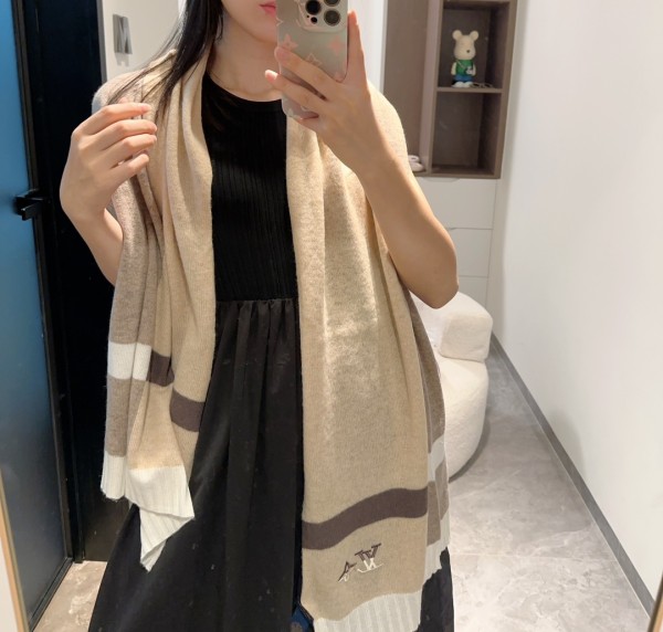 【話題商品！】ルイヴィトン 偽物通販 カップルスタイルマフラー