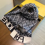 新作 フェンティ n級品 クラシックなFFアルファベットのマフラ