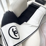 使い勝手良し シャネル スーパーコピー 白黒対称両面ビッグストール